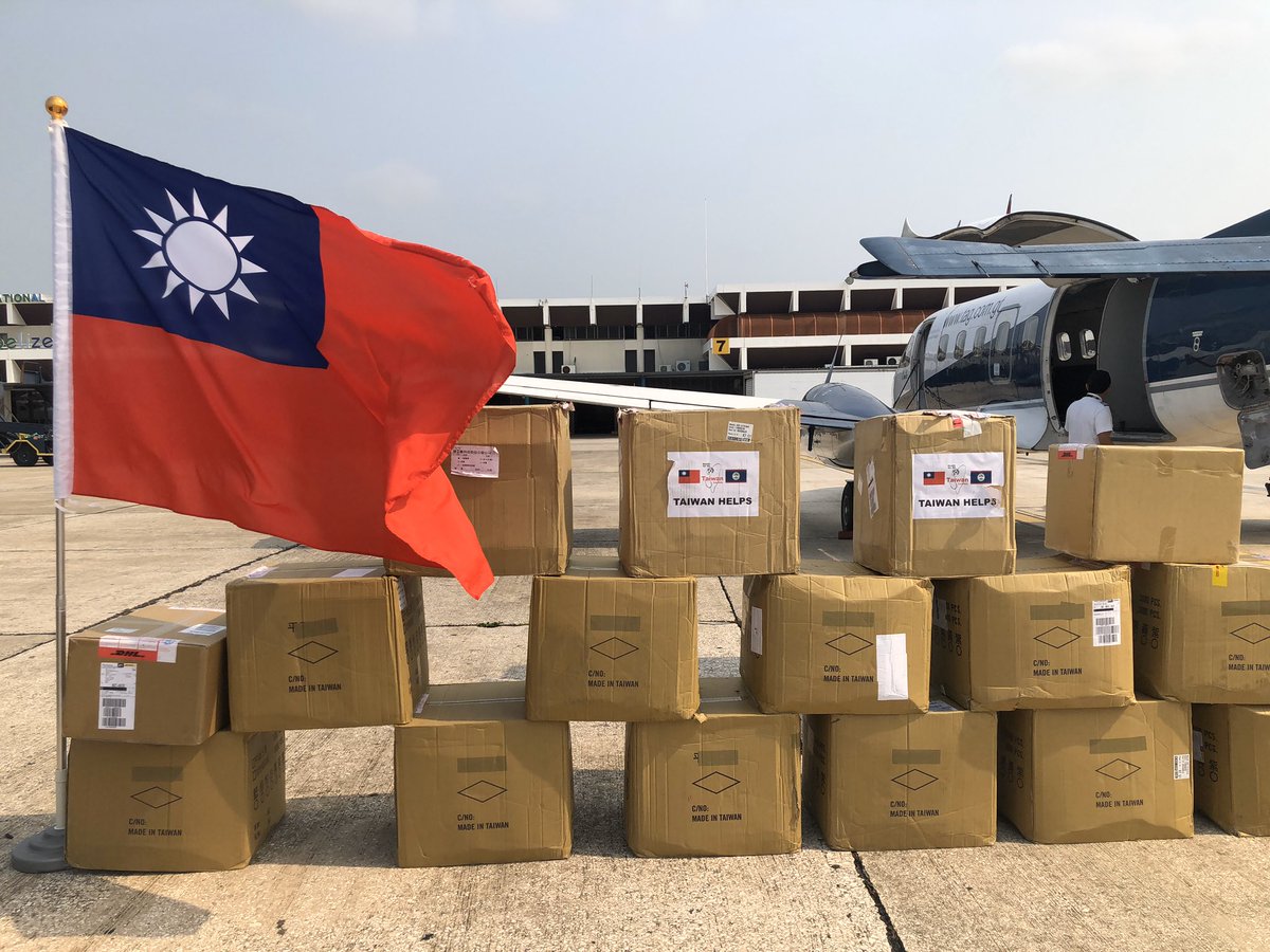 TW_Belize's tweet photo. 60,000 high quality “Made in Taiwan” face masks arrived in Belize today!! All the masks will be soon donated to Ministry of Health and to be used by frontline medical service providers! #TaiwanCanHelp #TaiwanIsHelping https://t.co/AzAopoECkN