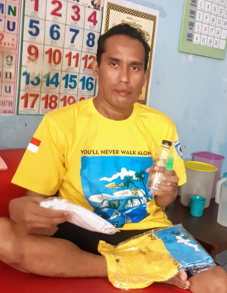 ERCI JAKARTA SEHAT
Iya... ERCI Jakarta harus sehat... pengurus dan member membuka donasi untuk memberikan hand sanitizer dan masker ke beberapa RS yg ada di jakrata... tidak lupa juga kita memperhatikan para member
#ercijakartapeduli
#covid19
#ercijakartasehat
#bantuankemanusiaan