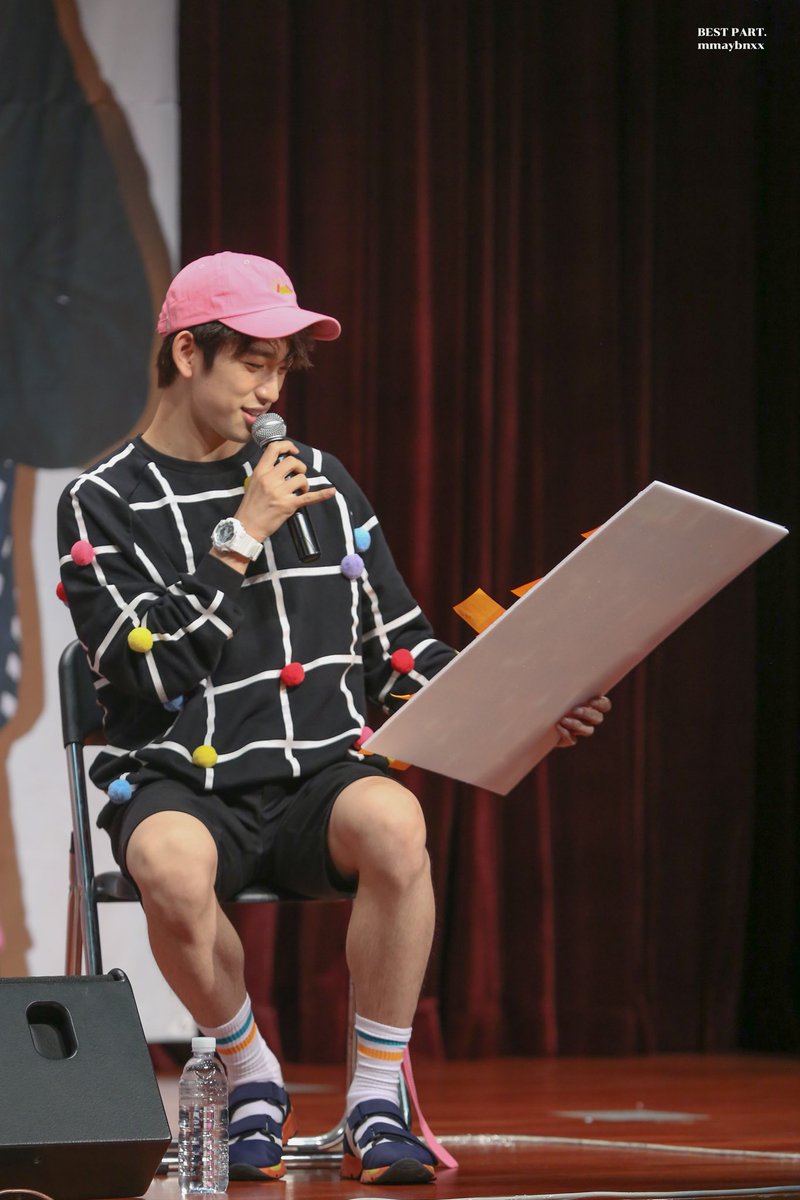bestpart0622's tweet photo. 150725 

—— 딱 좋아👦🏻🧢💖

#Jinyoung #진영
#갓세븐 #Got7 
#JJProject https://t.co/WXUISv4FrU