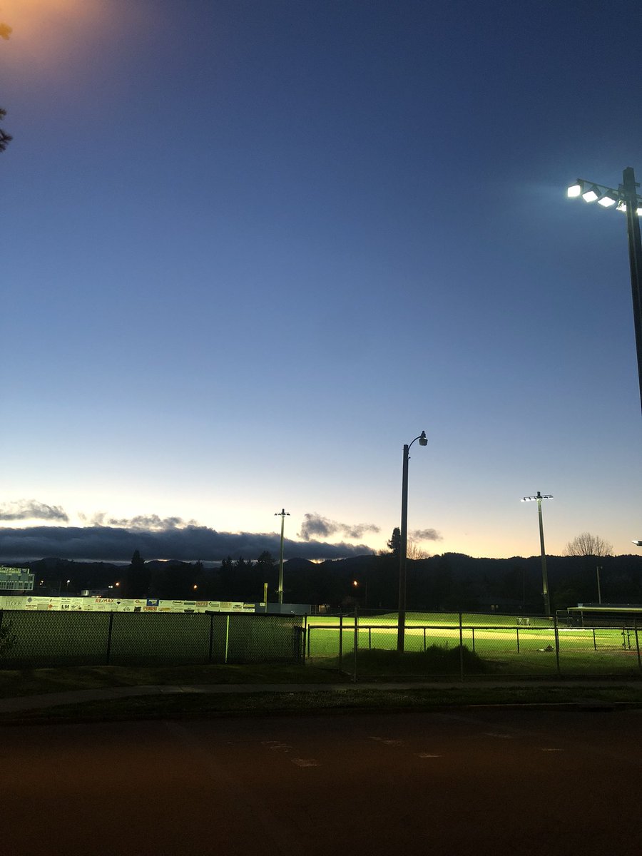 spartans_chs's tweet photo. Windy but beautiful night in Corvallis... Once again doing it at 8:20 p.m. (2020) for our #Classof2020 #BeTheLightOR #CSDNow #GoSpartans https://t.co/CvnlaEF3ge