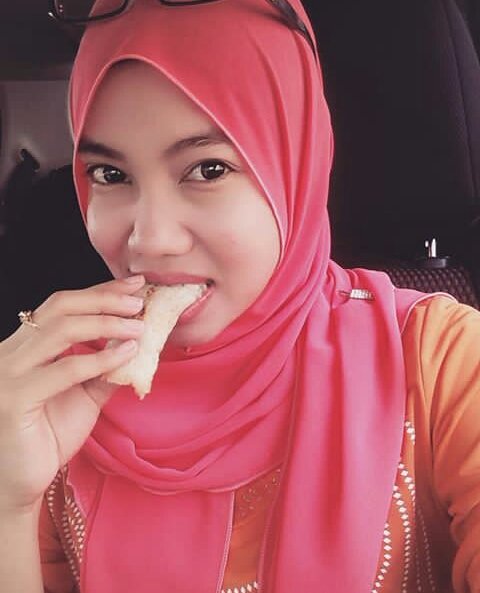 Ms_Suri19's tweet photo. Makan pn kna ambik gmbaq oqg skrang ni..😋
#sukaatiakulaaa
#suri09 https://t.co/FJIfuzyauJ