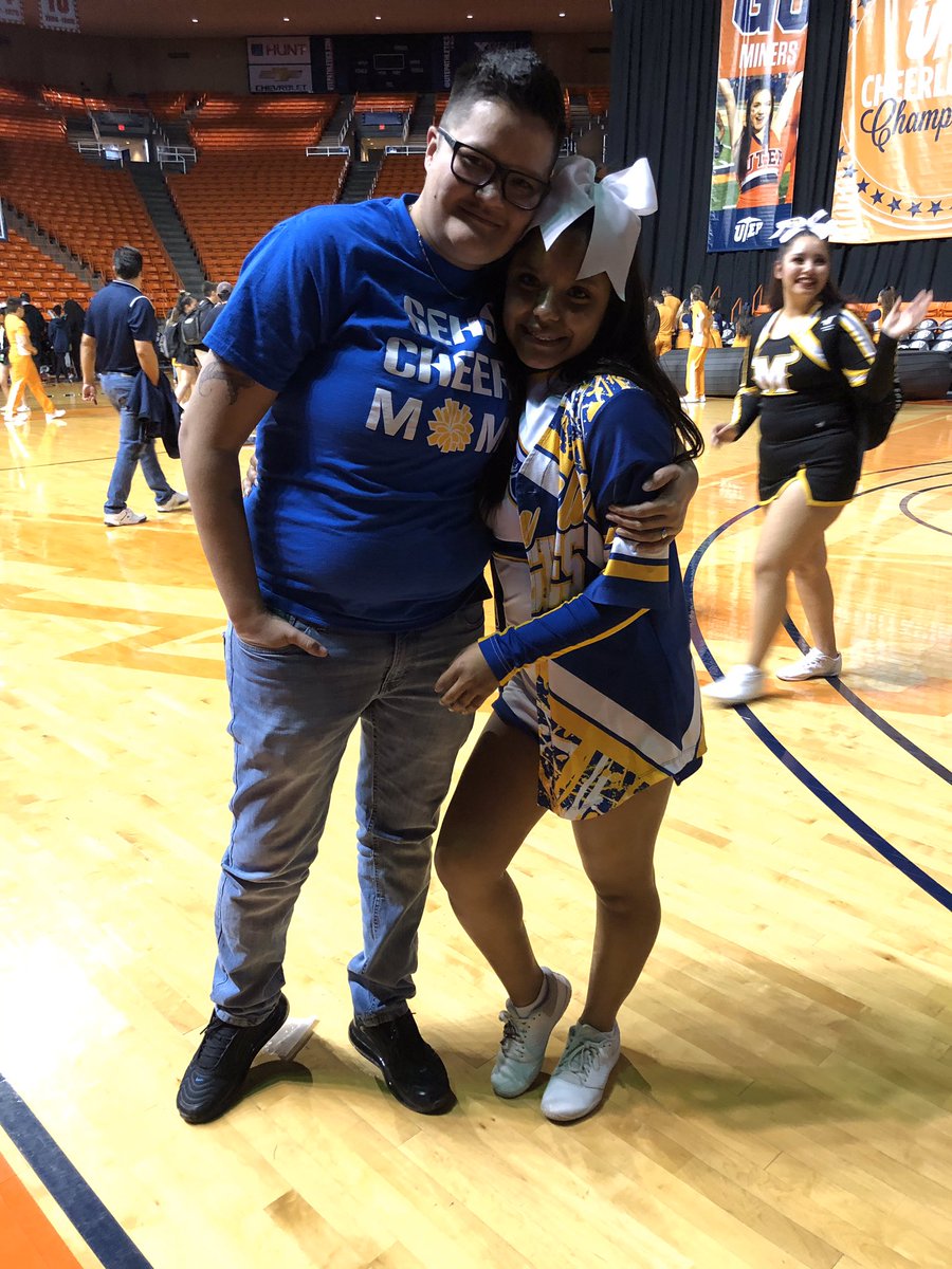 My thank you Tuesday goes to Mrs.lincon and my moms they are three of the people that supported me most I really appreciate it 💞 #sehsthebest #cheerlife stop the spread/spread the spirit 🤍