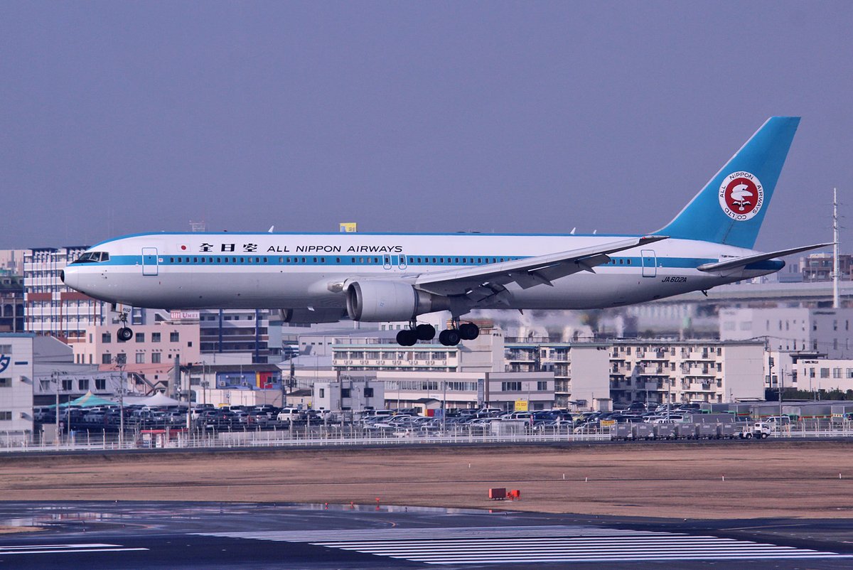 空鉄 今日はヘリコプターの日 Anaは創業時 日本ヘリコプターでした という訳で Ana 全日空の社章は レオナルドダビンチのヘリコプター モヒカン塗装の尾翼には レオナルドダビンチ考案のヘリコプターが 描かれていました Ana ヘリコプターの日