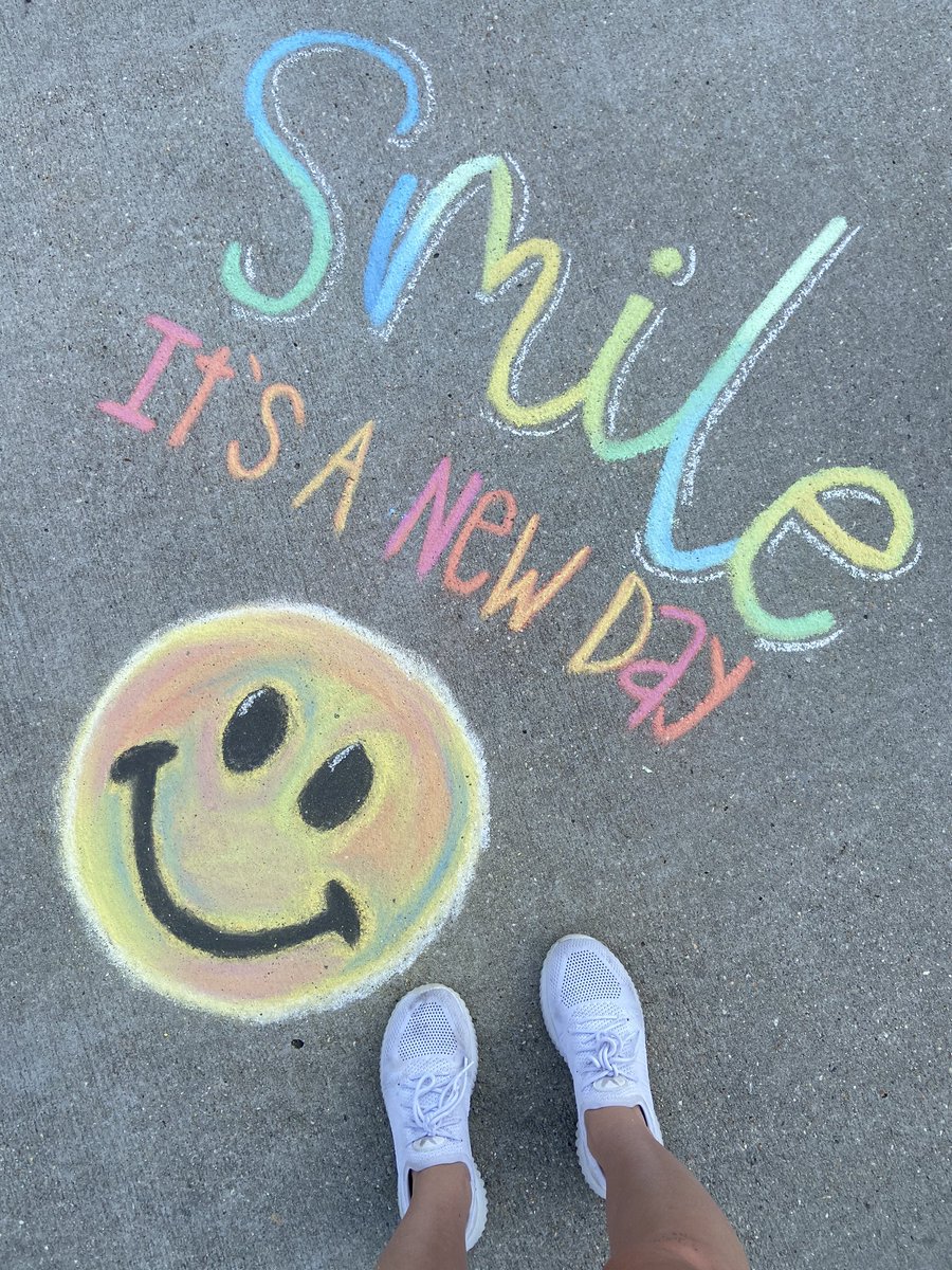 CourtneyJoyK's tweet photo. @myAPLibrary  loving this chalk art hobby I picked up! https://t.co/XjSqFDEqLs