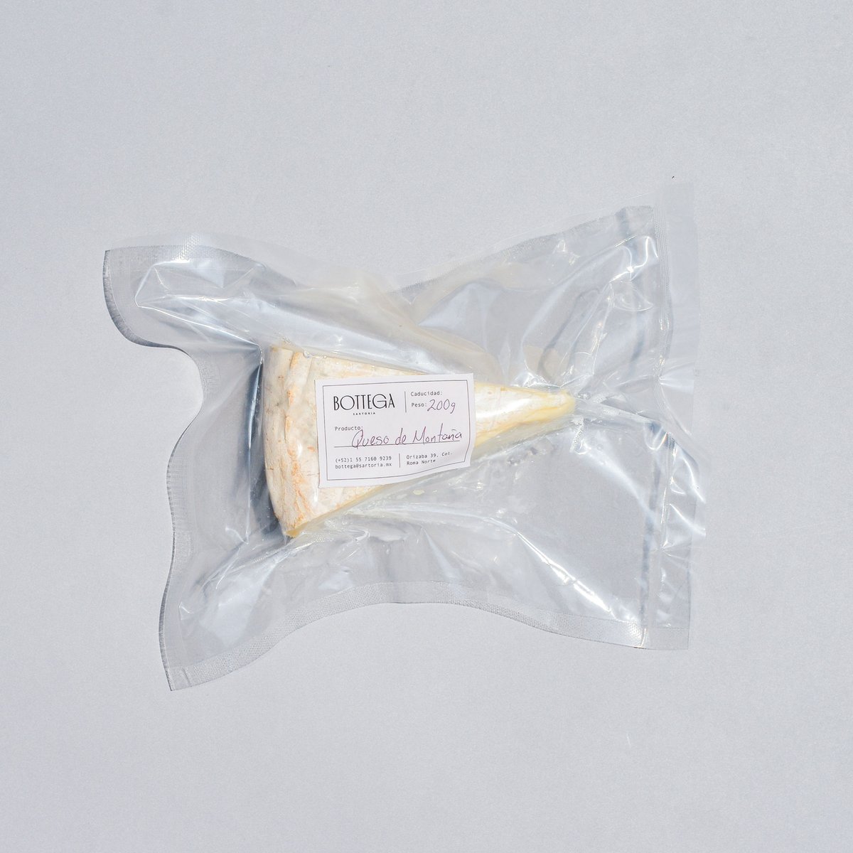 #newentry en la tienda Queso de Montaña fresco de Bonfilio, un productor de quesos orgánicos de Puebla. Simplemente DELIIIIIIIIII 
bottegashop.mx/collections/ch…
#gourmet #organico #quedateencasa #adomicilio