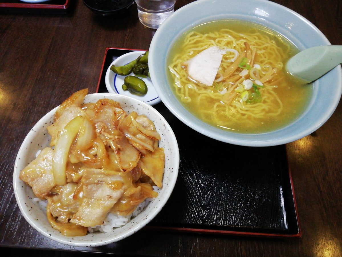 休憩30分 V Tvittere おひるは小平町鬼鹿の すみれ へ 塩ラーメンとミニチーズブタ丼のセット 1000円 冷めないラーメンとあんましミニじゃない丼ぶりでボリューム満点w 誰か超カツ丼チャレンジしてみない 休憩30分 V Tvittere おひるは小平町鬼鹿の すみれ へ 塩ラーメンとミニチーズブタ丼のセット 1000円 冷めないラーメンとあんましミニじゃない丼ぶりでボリューム満点w 誰か超カツ丼チャレンジしてみない