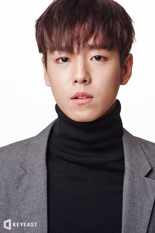 which drama/movie/variety show etc you first knew this actor?actor: lee hyun woo