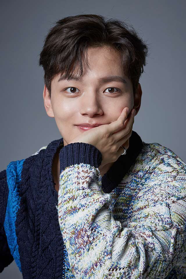 which drama/movie/variety show etc you first knew this actor?actor: yeo jin goo