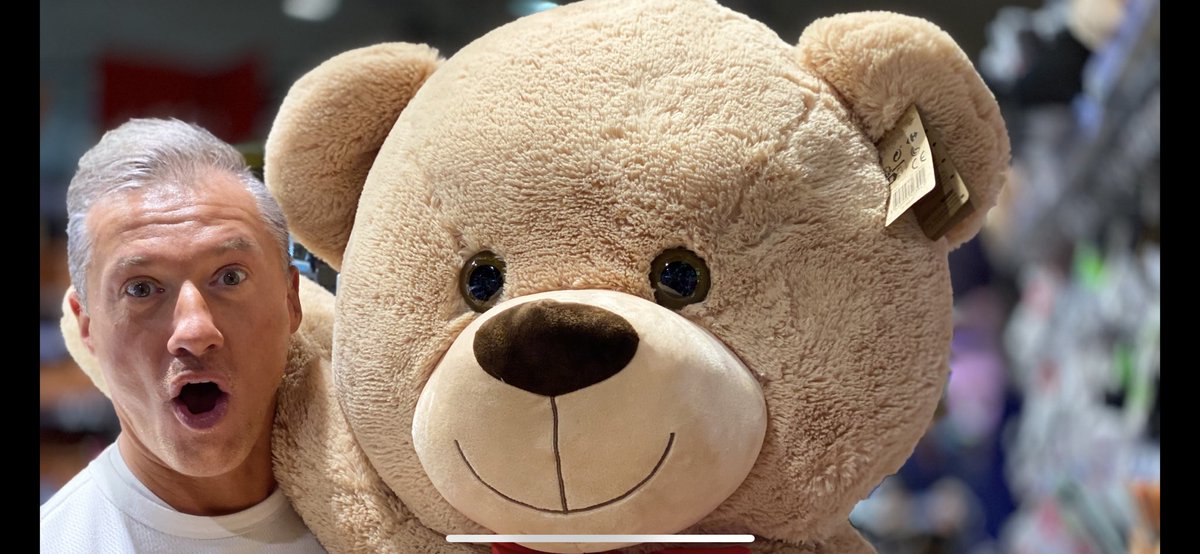 Infocastellazzi's tweet image. Enjoy your covid life #funnybear #beardedsilver #silvermodel #toybear #toyboy  #latinmalemodel #modeloverfifty #stayfit  #stayathome #covid2019 #quarantine #relaxing #daddy #beardeddaddy #healingvibrations