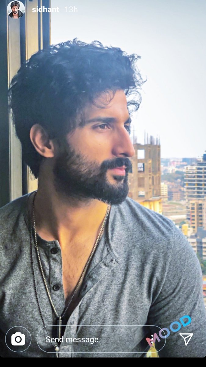 PardesiKudi's tweet photo. #SidhantGupta https://t.co/TZ6i00Wzot