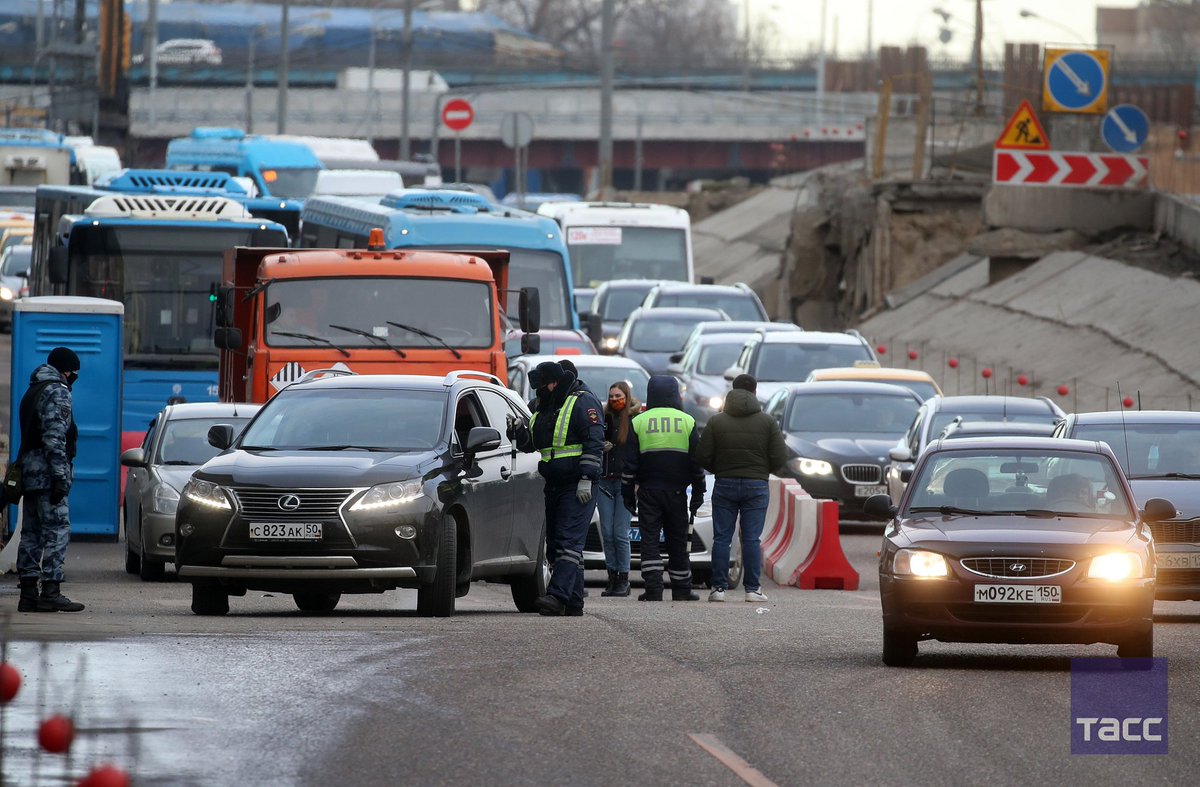 на въезде в москву
