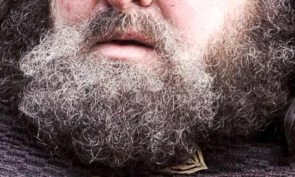 Whose Bushy beard is this? A. Robert BaratheonB. Davos Seaworth C. Tyrion LannisterD. Tormund