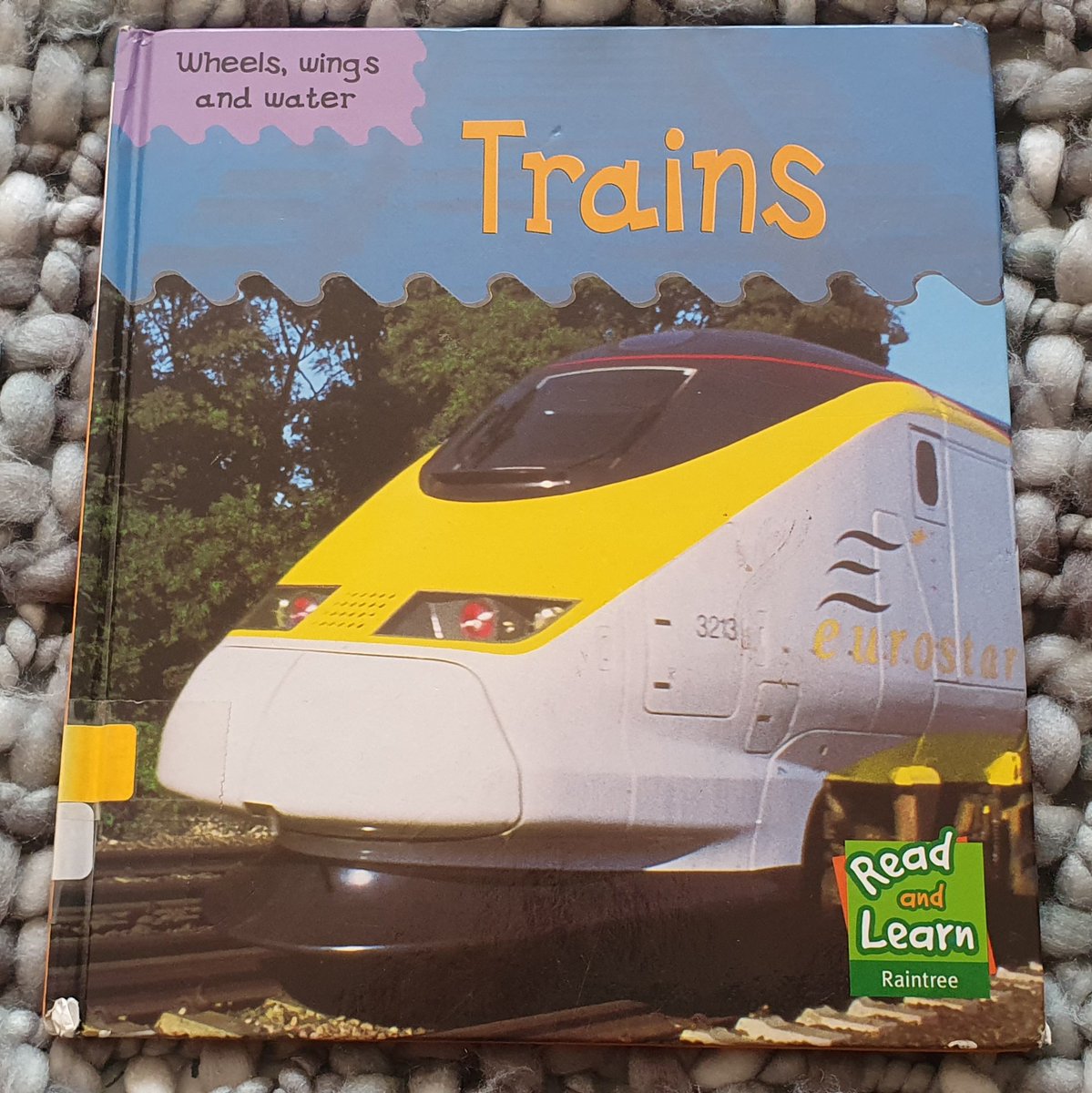 As  @GarethDennis and  @25kV do lots of  #railwaysexplained threads, I thought I'd try one myself.....using this book as my inspiration. However.....