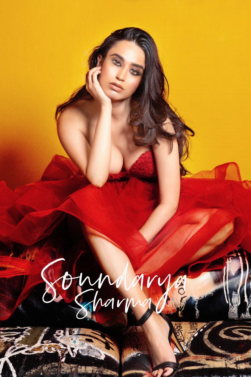 soundarya_20's tweet image. “You are my heart in Human form”❣️
Indeed there is shade of #MustardAndRed for every Woman 🧡❤️
Shot by: @Ash838MG 🌟
Makeup: #christinetirado 
#RedIsMyColor 
#RedLove #MustardAndRed #BeMyRed