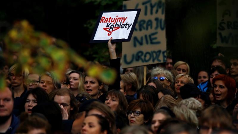 The Polish Parliament is taking advantage of the lockdown to try once again to pass its "Stop Abortion" bill, to criminalise the few remaining legal abortions left in the country. #NoLockdown4SRHR  #SolidarityWithPolishWomen  #OdrzućProjektGodek