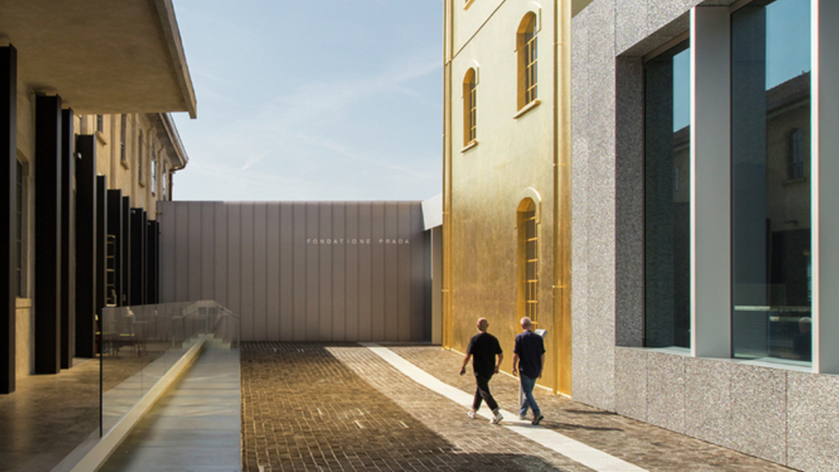 #lockdowncoronavirus ancora una volta il #digital si conferma come risposta alle nuove esigenze.
@FondazionePrada trasforma i suoi canali social e permette visite virtuali, #podcast e non solo
bit.ly/2K6yNJx