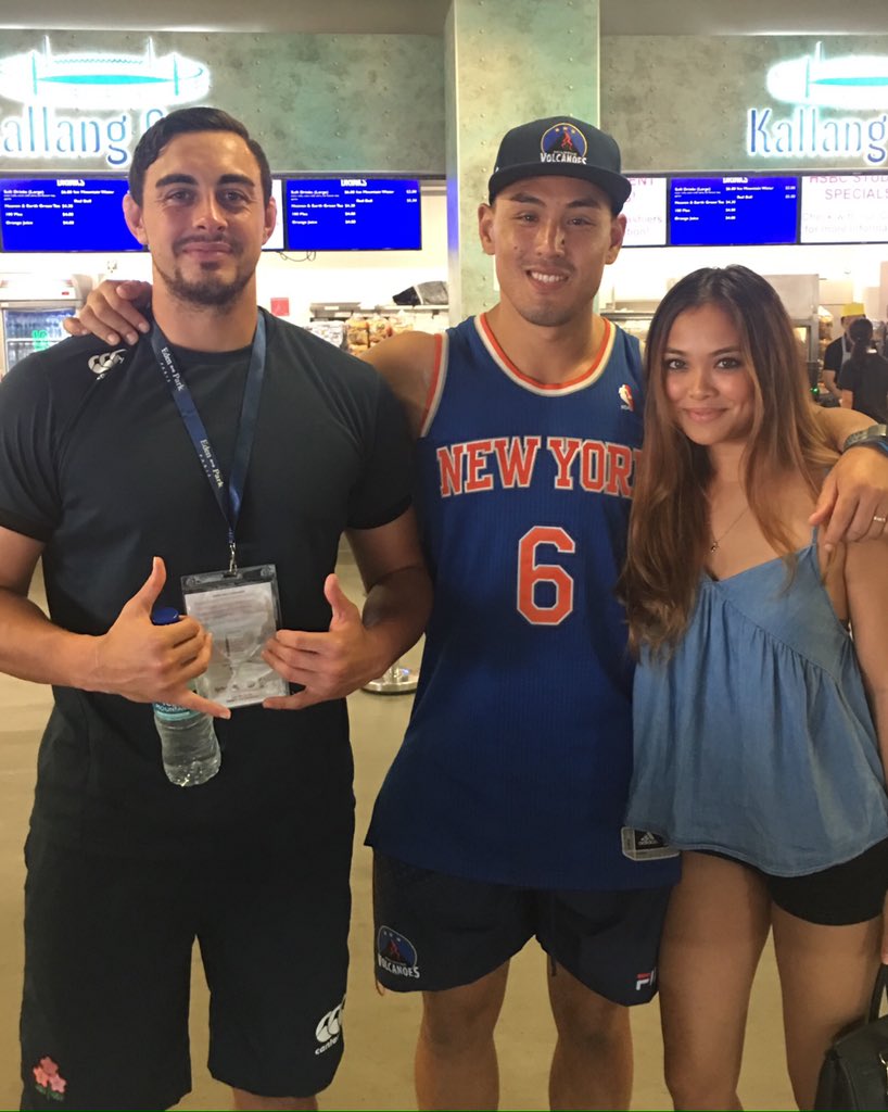 Throwback to the 2017 HSBC World Rugby Sevens in Singapore with my wife Hadassah Coveney, and the Philippine Volcanoes crew Harvey Mercado and Joe Dawson. Good to also catch up with my former Kamaishi team mate Dallas Tatana representing Japan
#Philippines #PhilippineVolcanoes