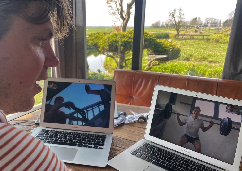 Voor de selectie van @KRZV_De_Maas gaat het NK Klein op 18 en 19 april tóch door. Niet op de Bosbaan in Amstelveen, maar thuis op de roeimachine. “Ze roeien zaterdag online tweeduizend meter tegen elkaar.” - hoofdcoach Thomas Notermans. Lees hier verder: bit.ly/2XIE3v3