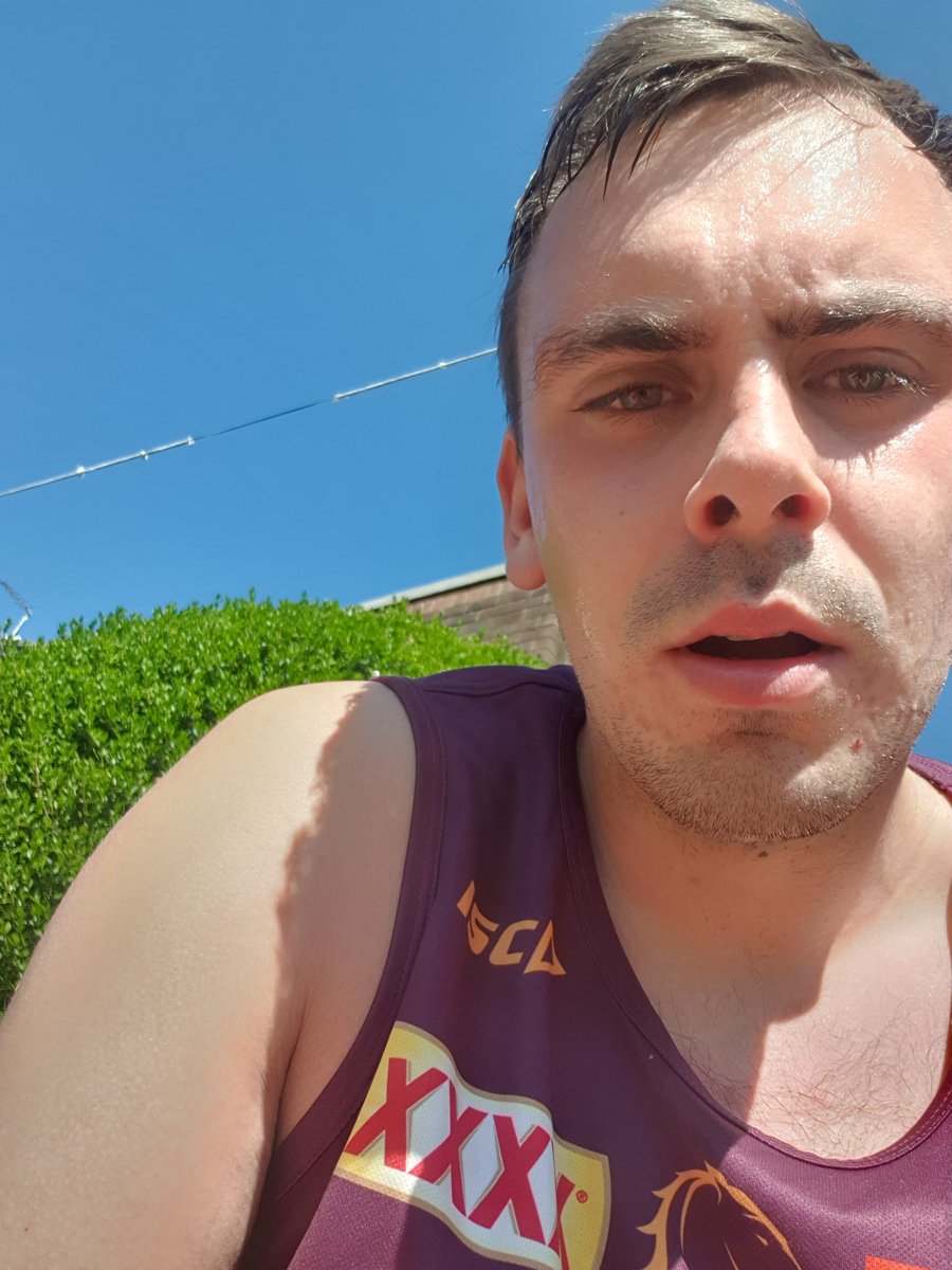EllisPascall's tweet photo. Fitness #StayAtHome challenge 

Now that wasn't easy. Press ups, sit ups, Squats and Burpees. 10 of each then 9, then 8... down to 1 and back to 10. 

England students women, let's see what you've got. 🏴󠁧󠁢󠁥󠁮󠁧󠁿🏉... Oh @luuwrl  I lost... 
@UniversityRL @CollegeRL @EnglandUnisRL https://t.co/4mC7uAekoK