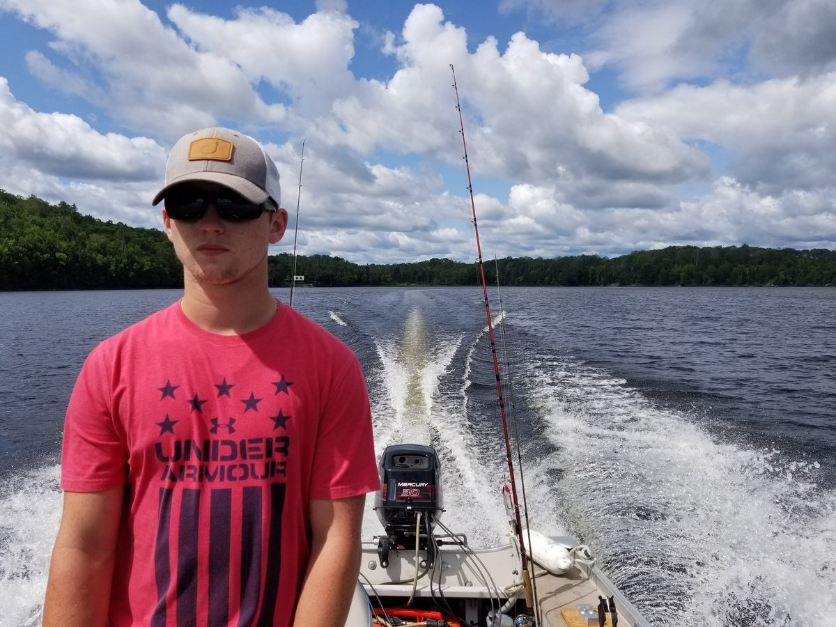 zabe16's tweet photo. Happy 20th birthday @zabel_brett https://t.co/JxakAWuR5s