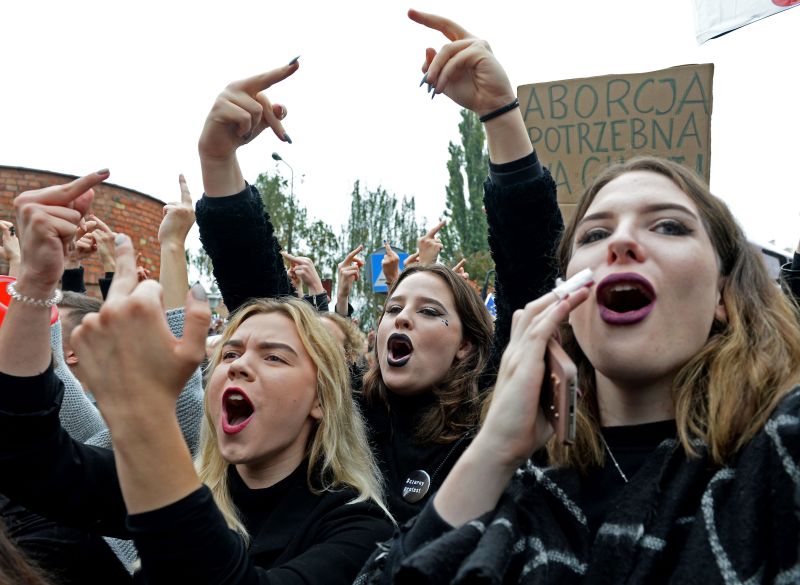 "It would also inevitably lead to a dramatic surge in cases of sexually transmitted infections, as well as it would deny any help to those who have been sexually abused.”  #NoLockdown4SRHR  #SolidarityWithPolishWomen  #OdrzućProjektGodek