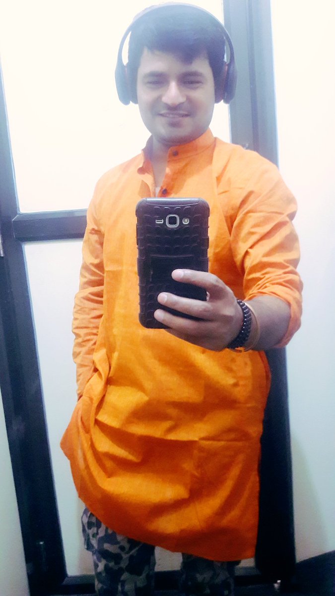 iamssr31's tweet photo. #ssr #saagarsinghrajput #saagar #singh #rajput #sagarsinghrajput #sagar #सागर_सिंह_राजपूत #smile #hairstyle #actors #actorslife #loveyourself #happytimes #miheadphones #lifestyle #mylife #mumbai #maharashtra #India #proudindian #onemonthold https://t.co/hMZqM4sdLe