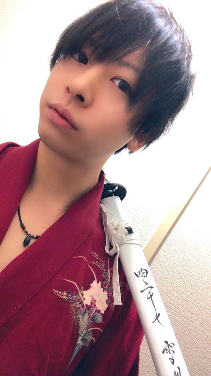 長谷川宏行 声優 俳優 Bianchiのロードバイク乗り 筋トレ 5月翠座舞台主演 おー じゃあ自撮りじゃなくて一緒に共演したお仕事の写真で 笑