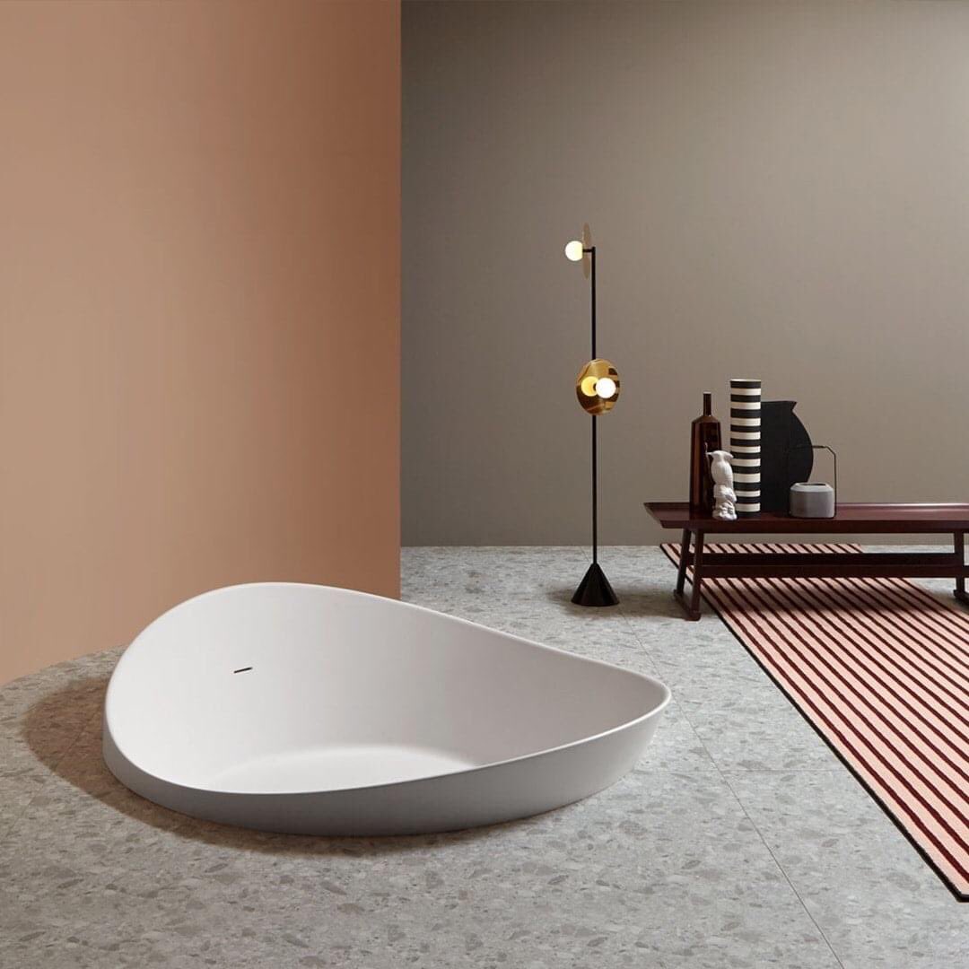 maradia_design's tweet photo. Welcoming and free of discontinuities, it doesn’t have a privileged side and can assume different configurations both in the freestanding version as the semi-recessed one.
#Dune #Antoniolupi https://t.co/mkwUncOpUV