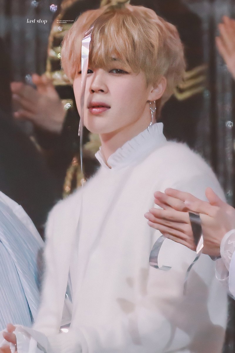 laststop_jimin's tweet photo. 🤭 https://t.co/ztCk3bZPEy