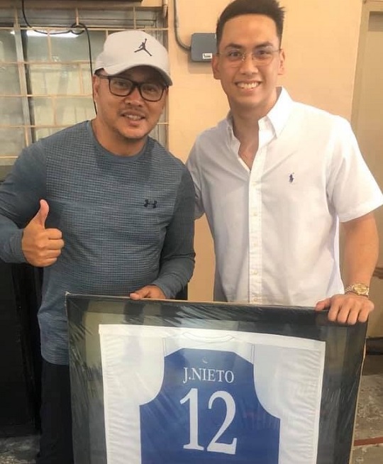 View image on Twitter