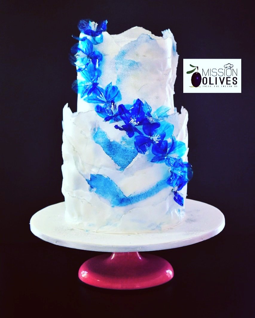 MissionOlives's tweet photo. I had such fun creating this gorgeous cake, the texture, colours and flowersππΈdetails matterβ€οΈ#tastethefreshness #SugarCraft #cakedesigns #cake #cakecouture #buttercreamcake #mablecake #beautifulcake #cakedecoration #cakeontweeter #rufflecake #wafercakes #wafersheet https://t.co/LMeGtB7q2z