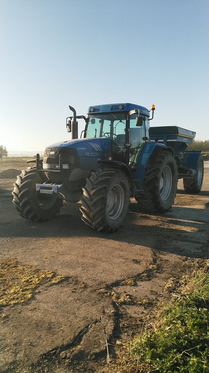 pete_duck's tweet photo. Lovely morning over the Wiltshire country side, though a slight frost, to start day off driving this, within #keepingsocial #distancingatwork https://t.co/o6M8tHsQ3G
