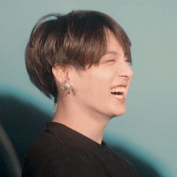 koo smiling ✩ a short but very devastating thread ✩