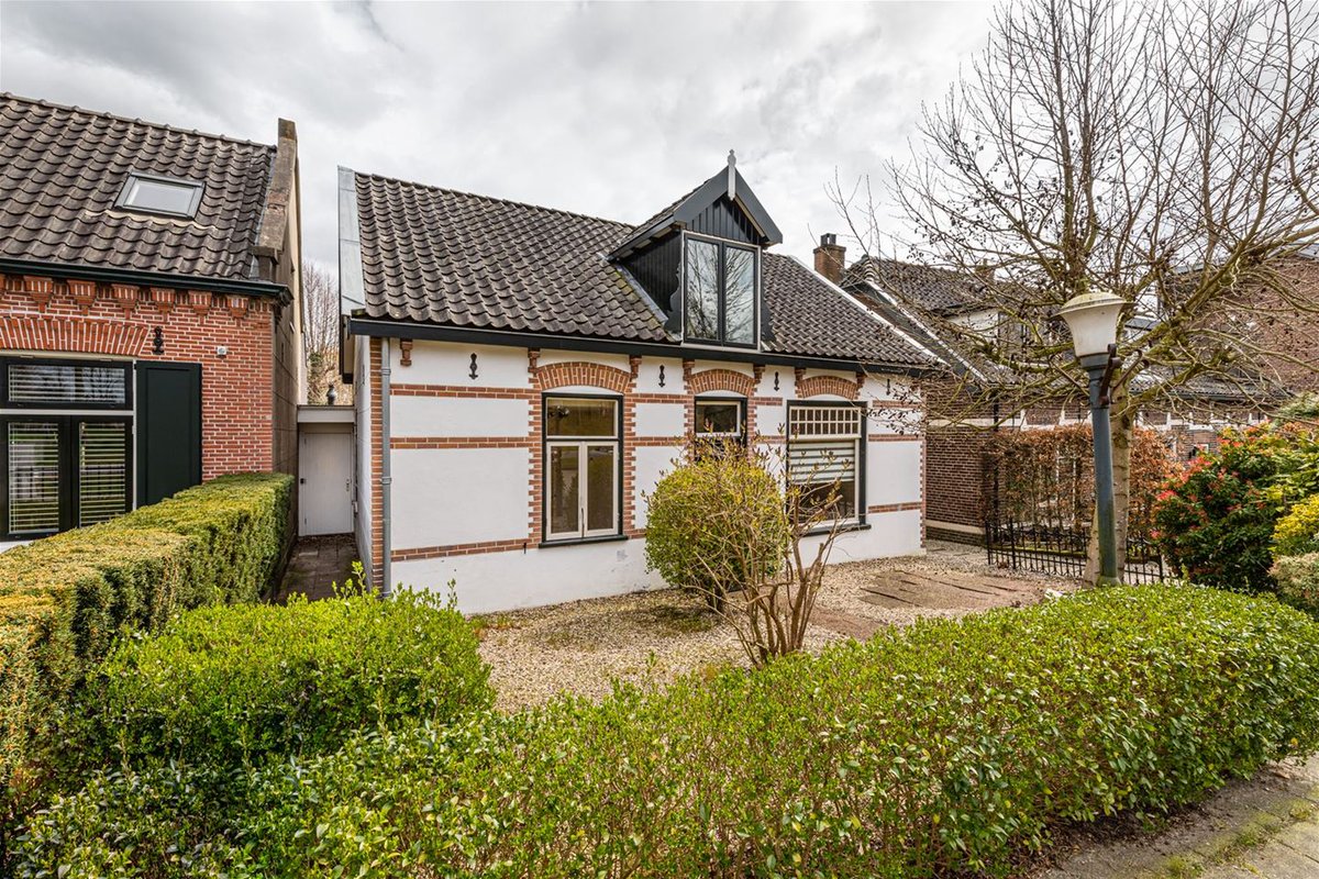 Te koop: Overmeerseweg 22, Nederhorst den Berg: € 695.000 k.k. - 169 m2 oppervlak - 5 kamers dlvr.it/RTpBPY