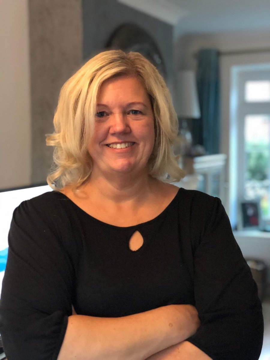 Dee Boss tweet media