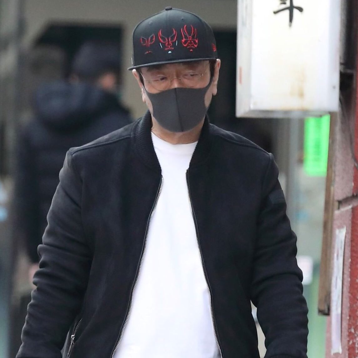 MANSKULL2's tweet photo. 志村けんさんの私服かっこいい。
今朝、めちゃイケの企画に志村けんさんが出演しているものを思い出して見ましたが、笑いすぎて近所迷惑になったに違いない。

↓ ゲーム実況やってます ↓
https://t.co/Ru3Pz7Omcr https://t.co/YeCh3v3ylJ