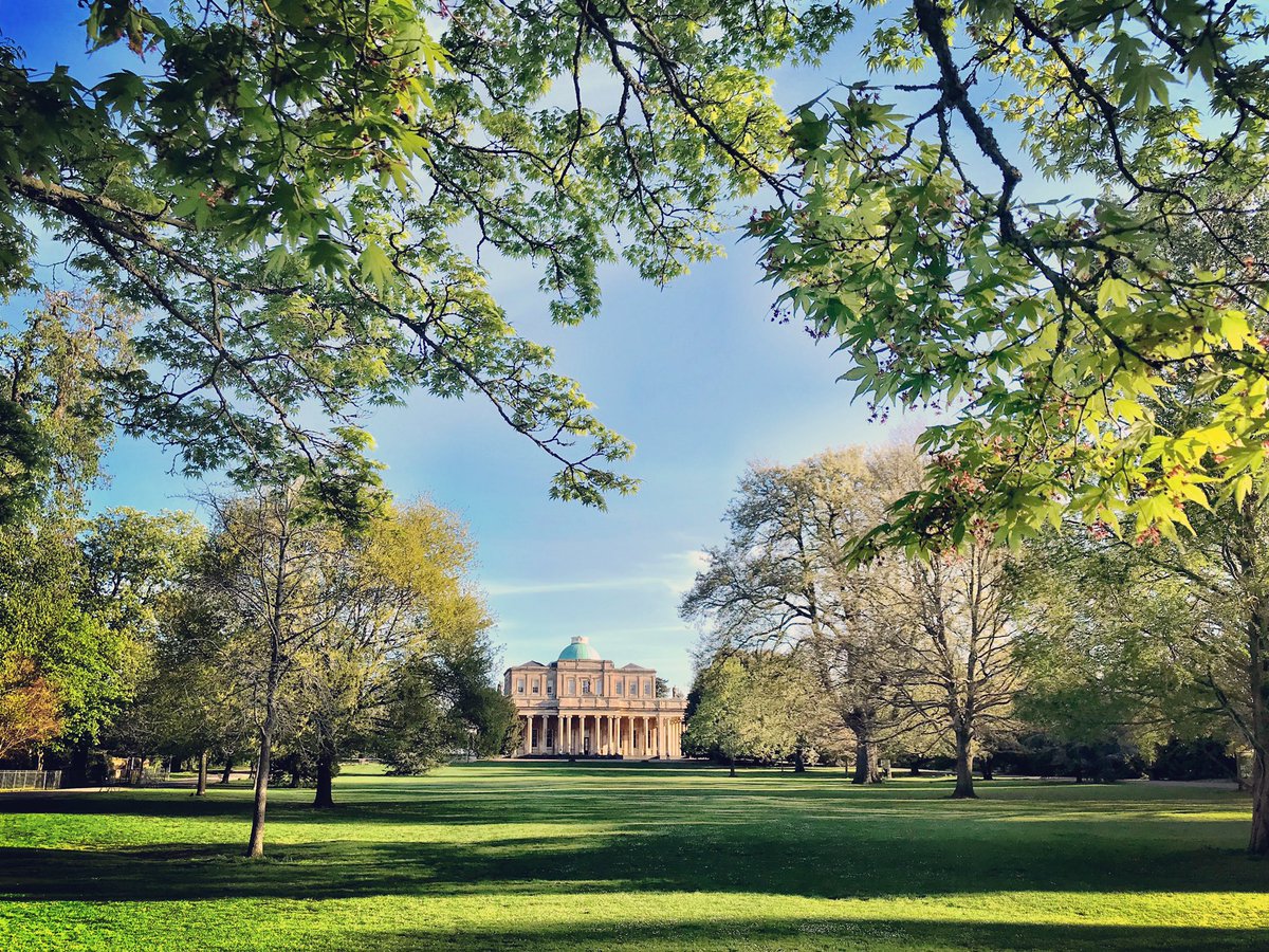 LesleySainty's tweet photo. Good morning from #Cheltenham ☀️ https://t.co/KkLhOT6MoM