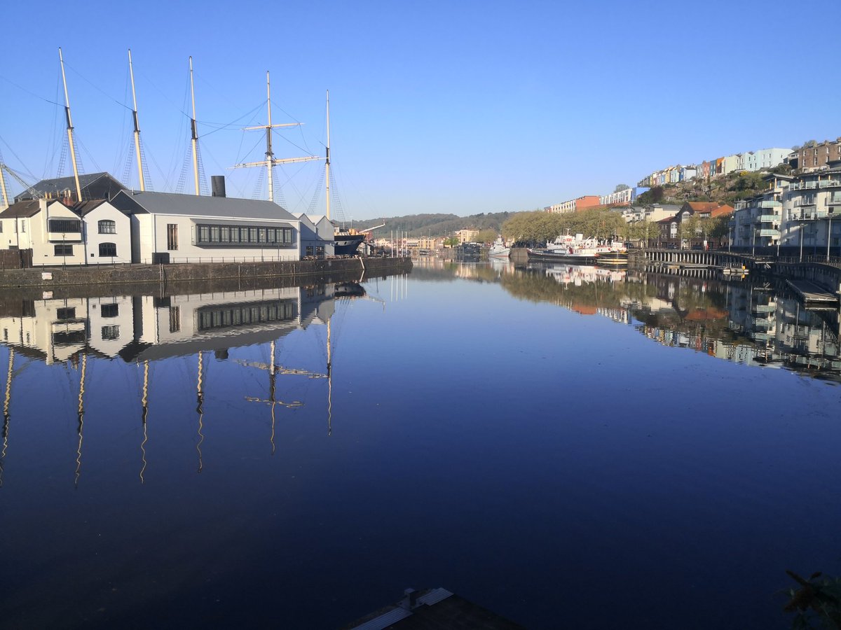 MisFayzee's tweet image. First harbourside loop since lockdown. Beautiful, calm, peaceful. ♥️ #lockdownrun