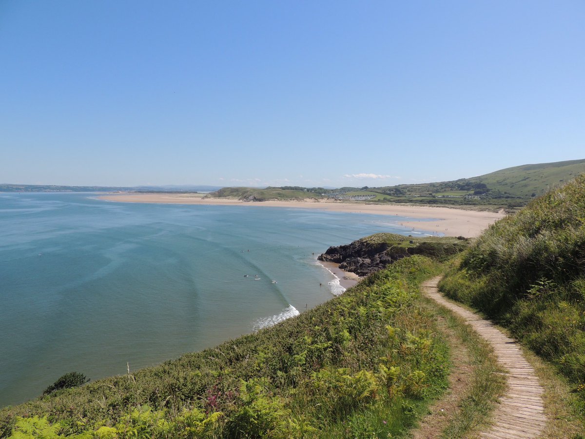 LI_Wales's tweet photo. We’ve got another beautiful sunny morning in #Wales 😎 Hopefully we can get out soon for a #coastal #walk
In the meantime here’s a photo by Marcus Pinker CMLI for the #LI90 LI Wales #photo competition. The photo was taken at Rhossili.
@talklandscape #seascape #place #view https://t.co/bxYMwejNHn
