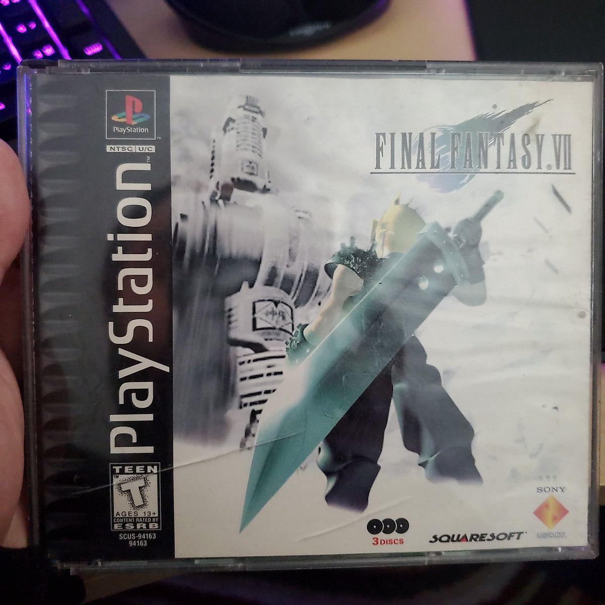 vproc2's tweet image. *sheds a tear* my remastered copy got delayed :'( soon I'll be gaming it and sharing this new adventure!
#finalfantasy7remake #Streamer #twitch