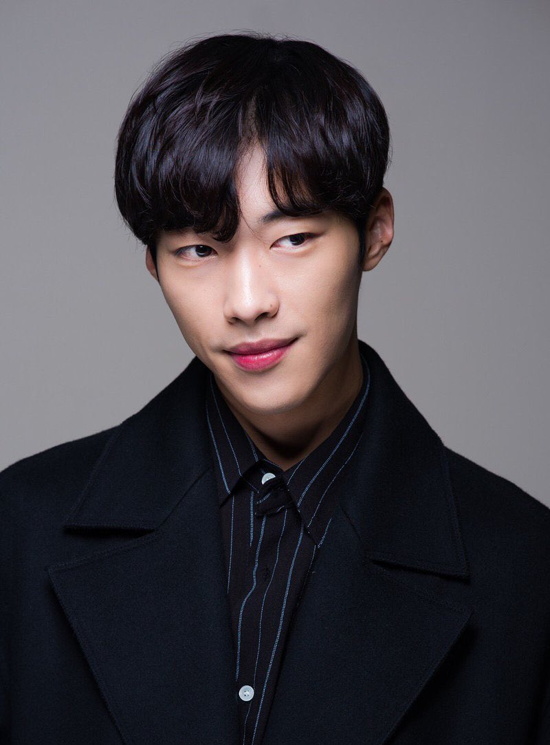 which drama/movie/variety show etc you first knew this actor?actor: woo do hwan