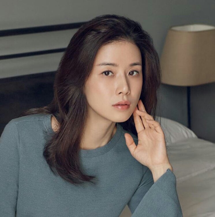which drama/movie/variety show etc you first knew this actress?actress: lee bo young
