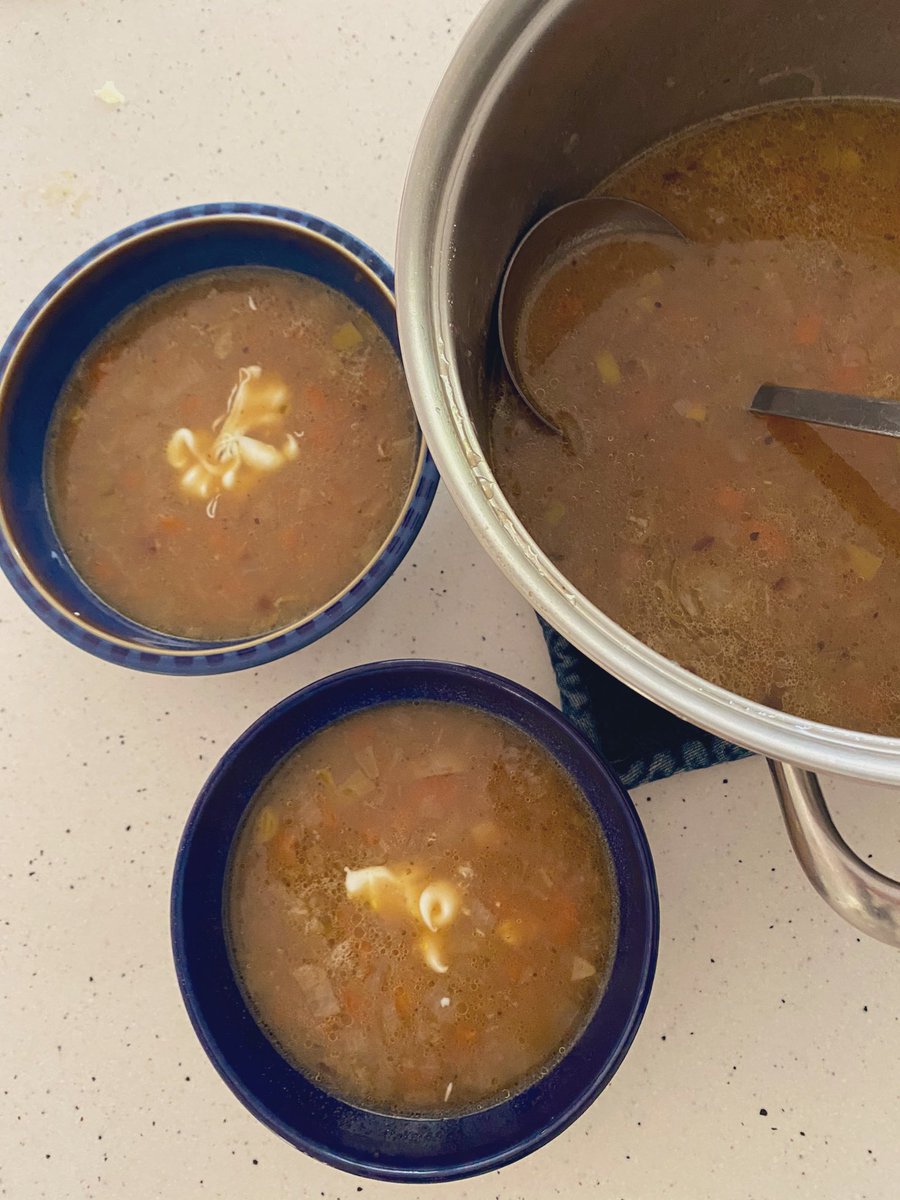 cookeryteacher's tweet photo. Used up the chicken bones to make stock then diced carrots, onions and potatoes to make this delicious hearty soup. #snacks #meals #usingleftovers https://t.co/Ug7tNXN5AW