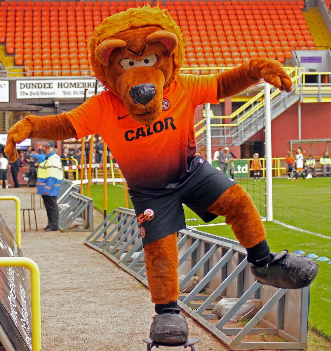 P7-S2 Grove Academy Mascot ChallengeCan  @Grove_Academy S1-2 and P7s  @ForthillPrimary  @BarnhillPrimary  @Eastern_Primary design a mascot for Grove?Maybe  @GroveArtDesign can help us out too?Here are  @DundeeFC DeeWok and  @dundeeunitedfc Terry the Terror to give you some ideas
