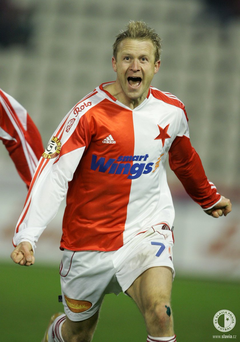 slaviaofficial's tweet photo. #SUPERSLAVIA | Dalším kanonýrem v dresu Slavie není nikdo jiný než současný vedoucí A-týmu Stanislav Vlček! 😍
Rychlý útočník se do Slavie dostal po angažmá v ruském Dynamu, podruhé se do ní pak vrátil po působení v Anderlechtu!
Celkem za sešívané nastřílel 44 ligových gólů! 👏 https://t.co/S9hFo6Vvns