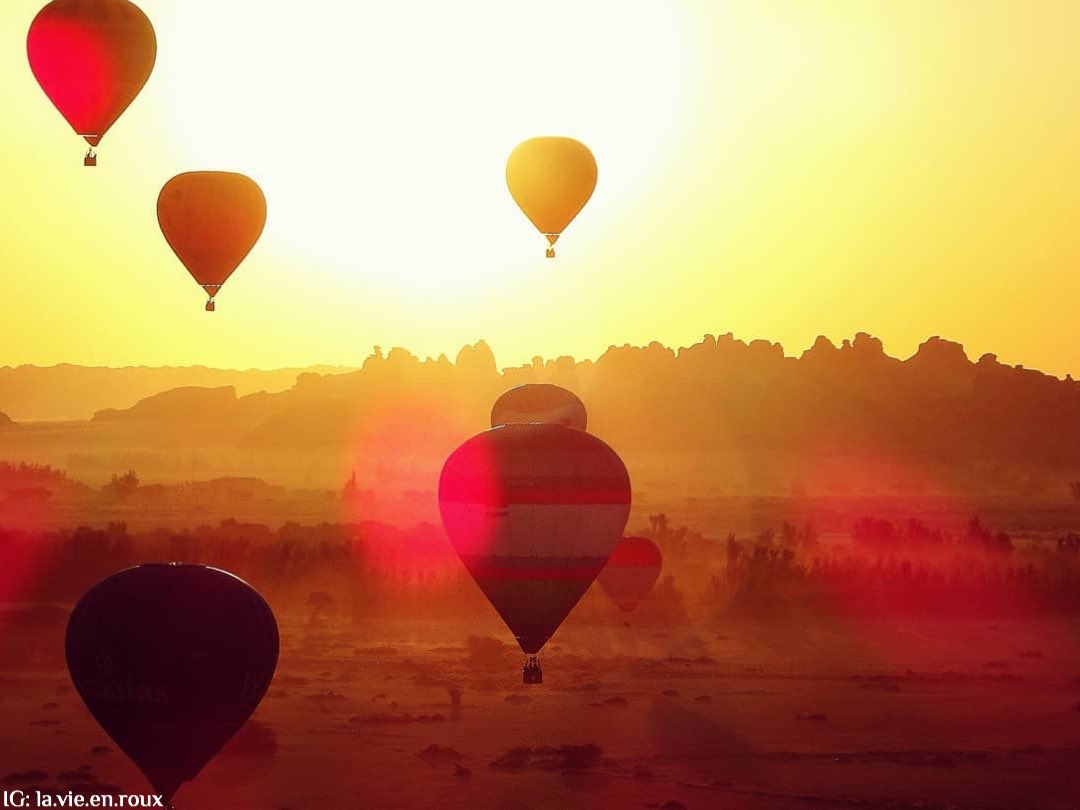 msalsaif's tweet image. The diversified lands of #Saudi is waiting for us to visit, but for now #StayHome