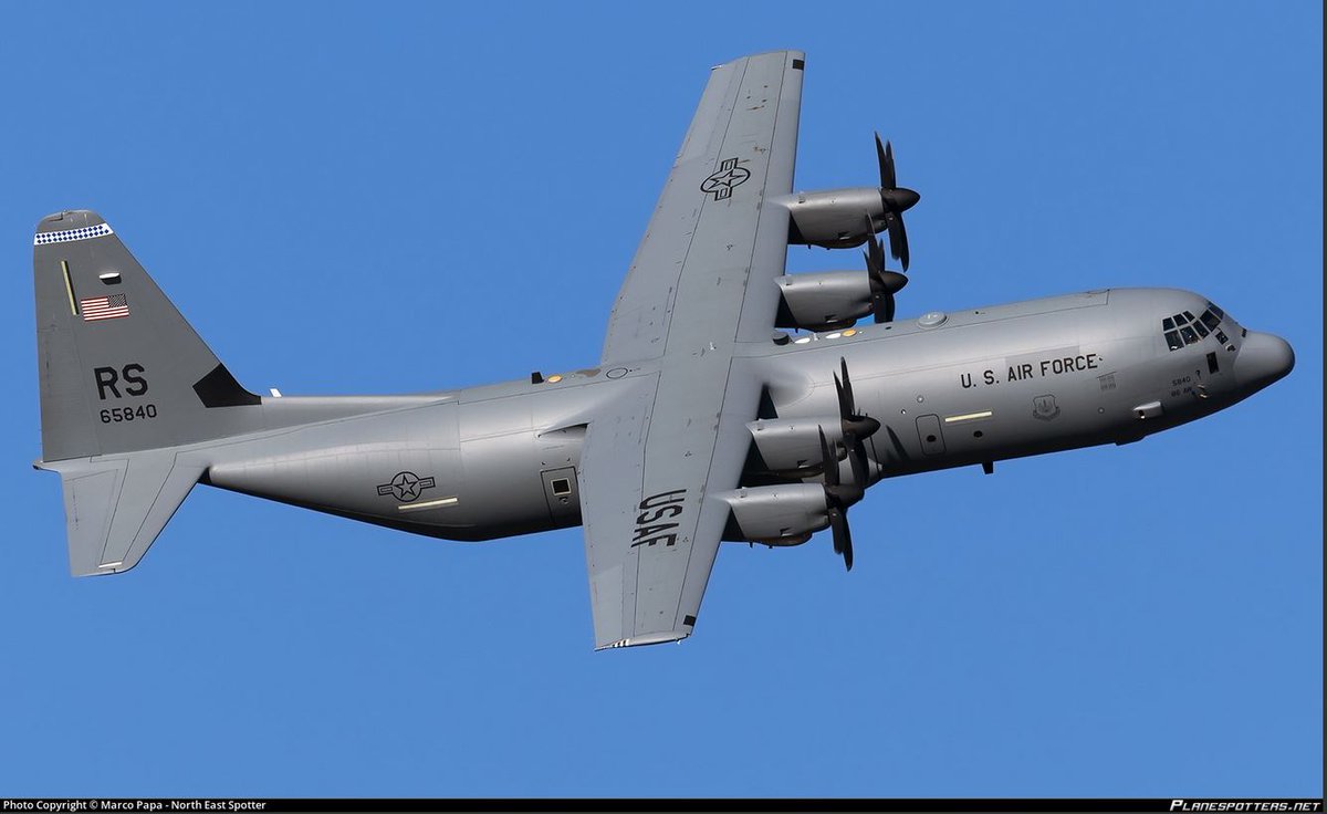 civ_pt's tweet image. United States Air Force 🇺🇸

16-5840, #LION150, Lockheed C-130J-30 Hercules, FL160
near Rota Airbase #LERT #ROZ

#potn #planespotting #virtualradar #ADSB #avgeeks #avgeek #USAF