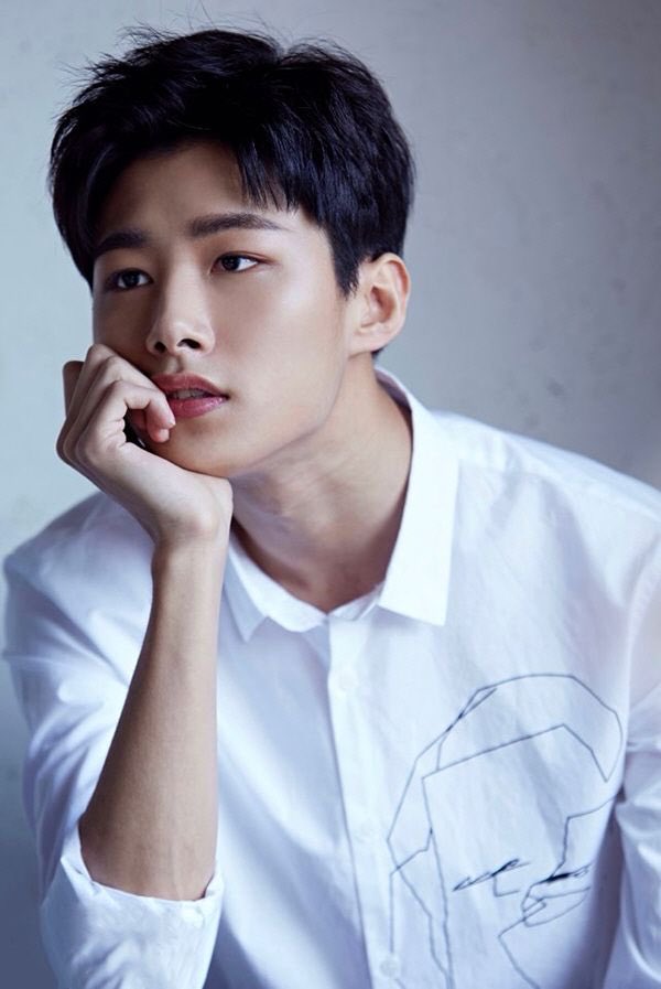 which drama/movie/variety show etc you first knew this actor?actor: seo ji hoon