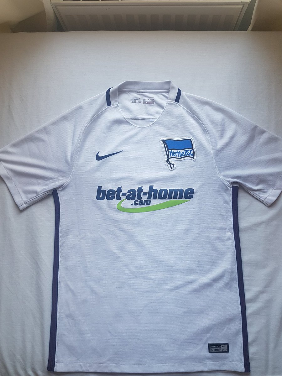 Day 21:Hertha Berlin away, 2016/17.The second but not the last  @HerthaBSC_EN shirt of this line-up. Probably one of the most underachieving clubs of all time, hence why they would appeal to me. 9/10. @homeshirts1