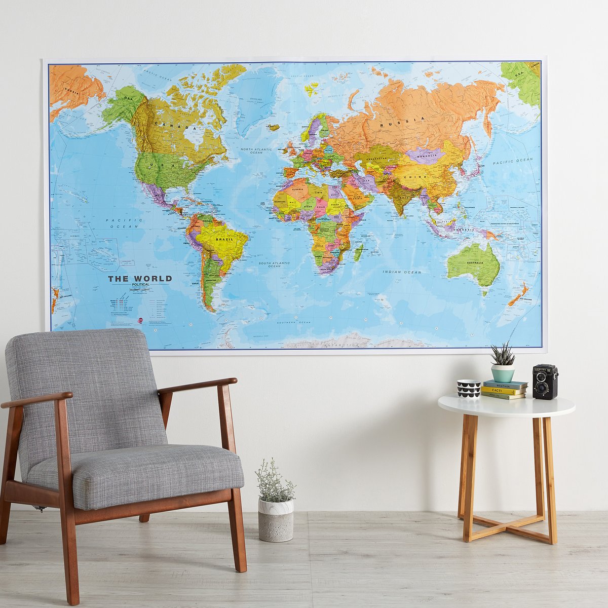mapsinter's tweet image. If you want to create a lovely focal point in your living room, opt for a large wall map or a huge size like this one! Did we mention it's 20% OFF?! 😍 #worldwallmap #laminatedmaps #largeworldmap #homedecor #livingroom
soo.nr/8Wu5